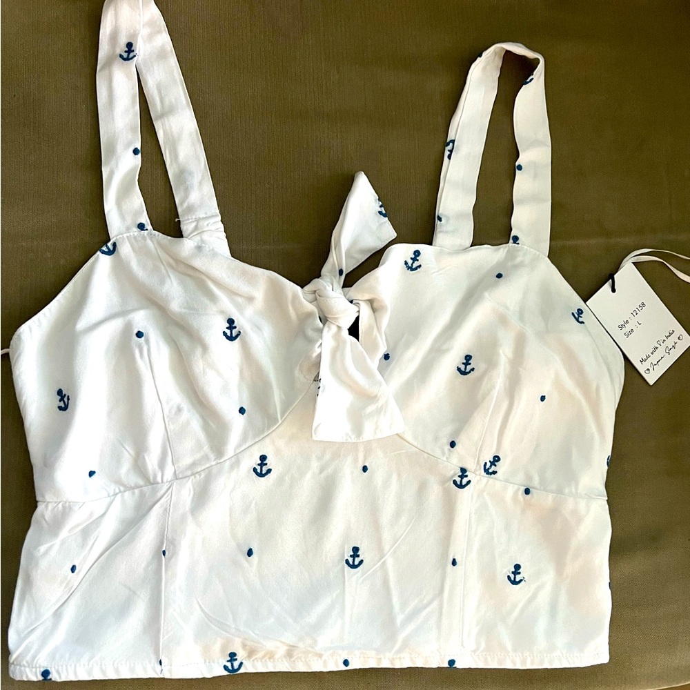 NWT women top white with navy blue anchors size L